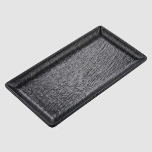Ceramic_plate_product_photograph_202608071301 Plateau rectangulaire à bords relevés