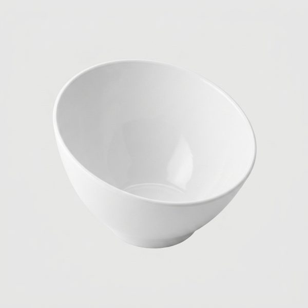 Plate_reproduction_on_grey_backg…_202608050025 Bol de service asymétrique incliné