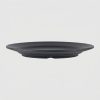 Product_photography_on_grey_back…_202608042257 Assiette plate ronde unie noire 2