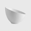 Product_photography_on_grey_back…_202608050025 Bol de service asymétrique incliné